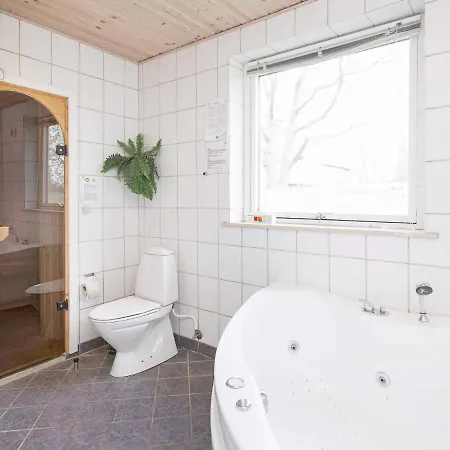 Holiday home Holiday Primulavej